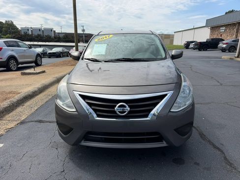 Used 2017 Nissan Versa S Plus FWD image 2