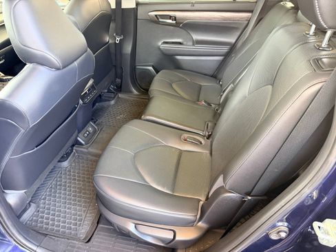 Used 2020 Toyota Highlander Limited AWD/4WD image 21