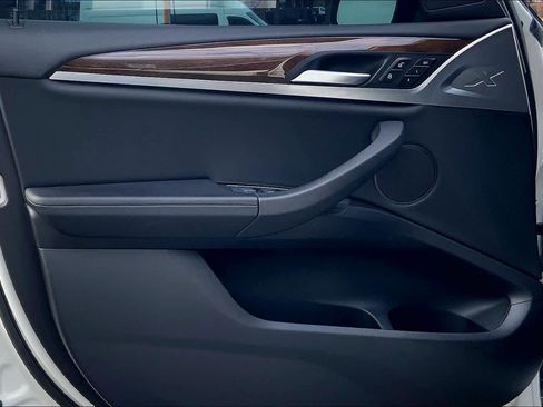 Used 2022 BMW X4 xDrive30i w/ Premium Package 2 image 23