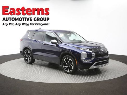Used 2023 Mitsubishi Outlander SE AWD/4WD image 49