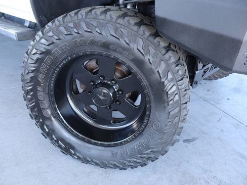 Used 2015 GMC Sierra 3500 Denali w/ Duramax Plus Package image 3