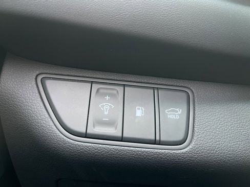 Used 2025 Genesis G70 3.3T Advanced w/ Sport Prestige Package image 27