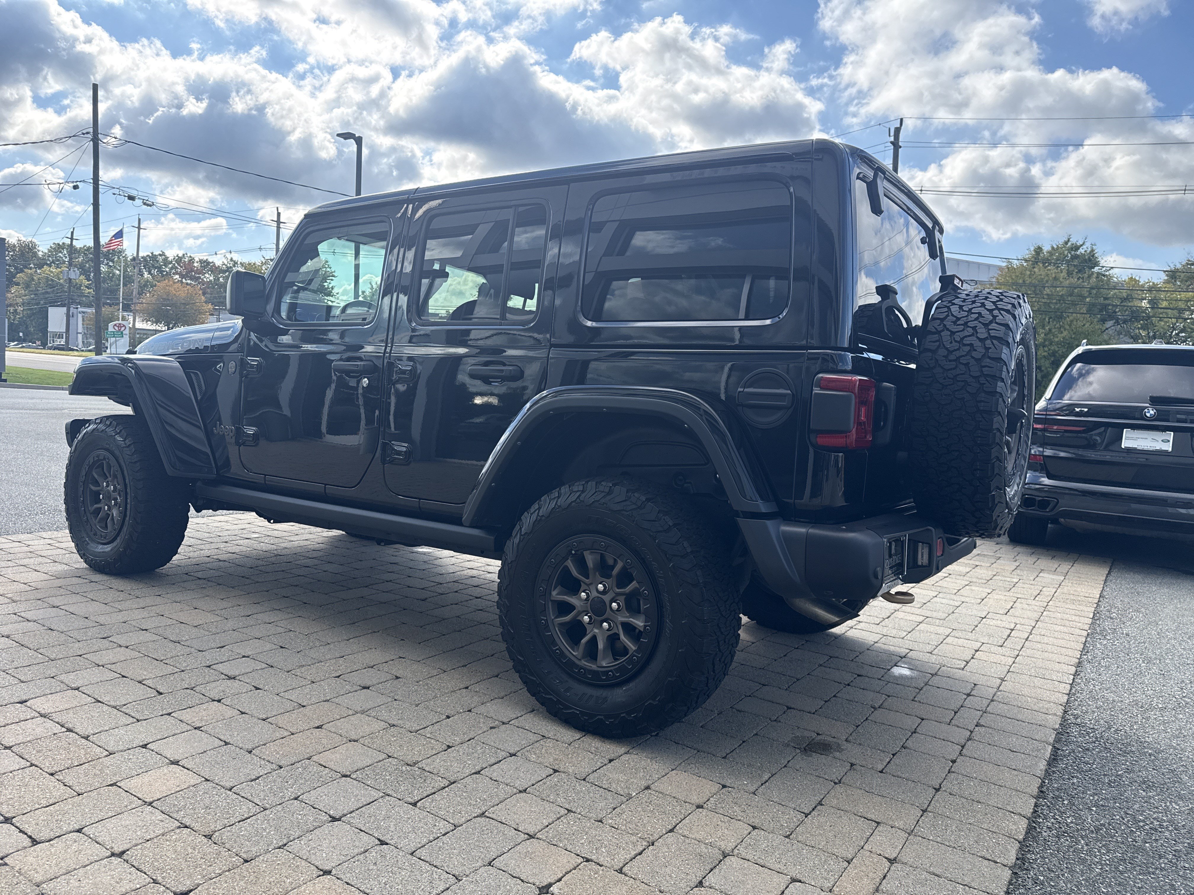 Used 2023 Jeep Wrangler Unlimited Rubicon 392 AWD/4WD image 34