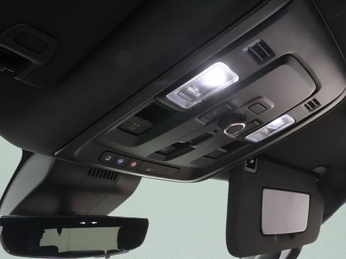 Used 2025 Chevrolet Tahoe High Country w/ Sun And Tow Package image 19