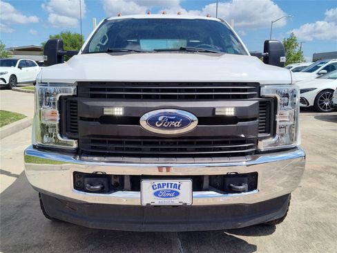 Used 2019 Ford F350 XL w/ Power Equipment Group image 9