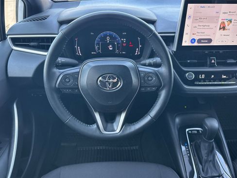 Used 2025 Toyota Corolla SE w/ SE Premium Package FWD image 14