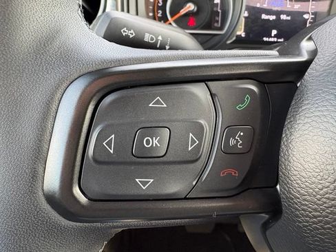 Used 2025 Jeep Gladiator Sport AWD/4WD image 23