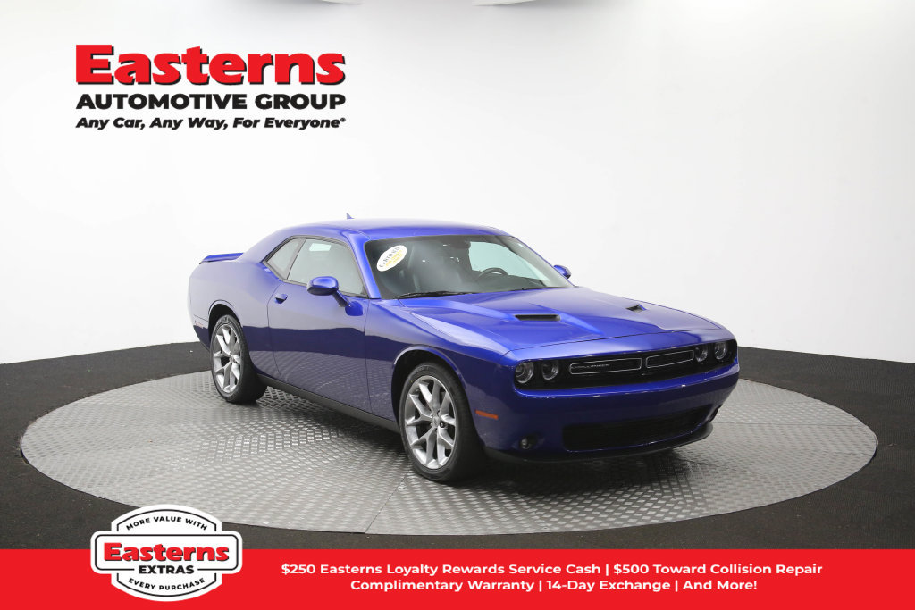 Used 2022 Dodge Challenger SXT w/ Plus Package RWD image 51