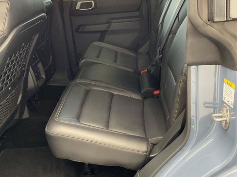 Used 2025 Ford Bronco Badlands w/ Sasquatch Package AWD/4WD image 10