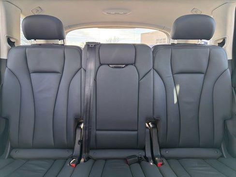 Used 2022 Audi Q7 2.0T Premium w/ Convenience Package image 31
