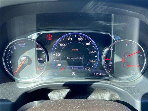 Used 2020 GMC Acadia SLT w/ Driver Alert Package II FWD image 9