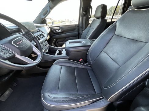 Used 2021 GMC Yukon SLT w/ SLT Luxury Plus Package RWD image 16