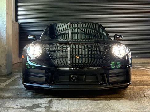 Used 2025 Porsche 911 Carrera RWD image 7