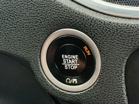 Used 2018 Dodge Charger GT AWD/4WD image 37