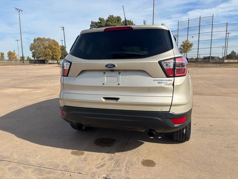 Used 2018 Ford Escape Titanium w/ Ford Safe & Smart Package image 27