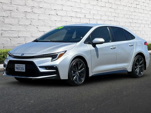 Used 2024 Toyota Corolla SE FWD image 8