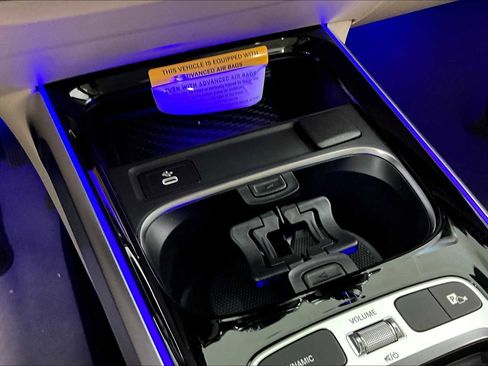 Used 2025 Mercedes-Benz GLB 250 GLB 250 image 19