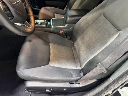 Used 2023 Chrysler 300 Touring w/ Sport Appearance Package RWD image 21