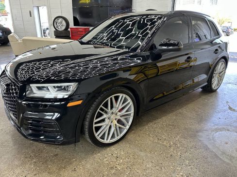 Used 2020 Audi SQ5 Premium Plus w/ Premium Plus Package image 2