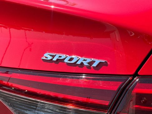 Used 2024 Honda Civic Sport image 22