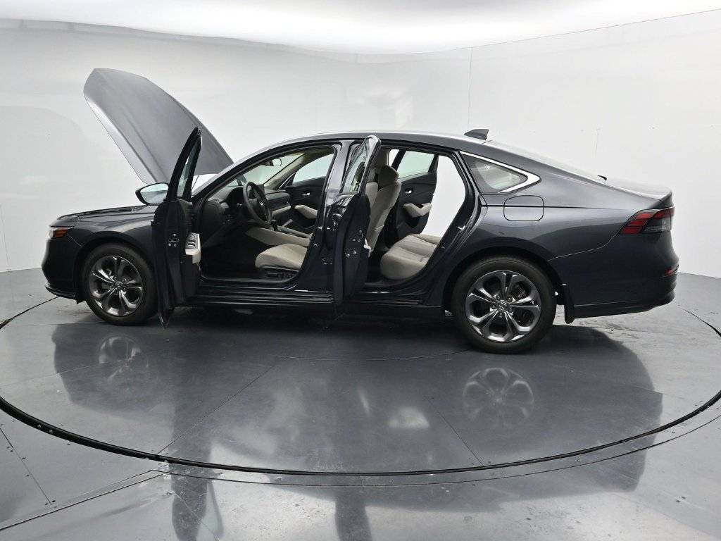 Used 2024 Honda Accord EX image 42