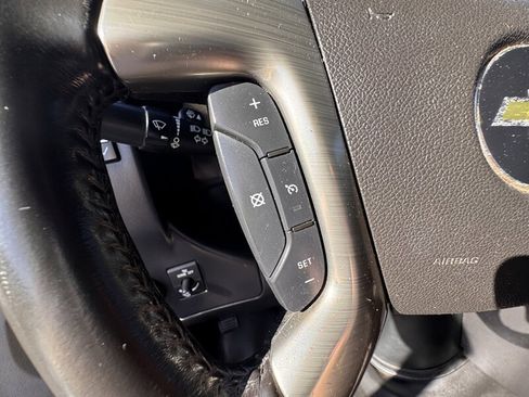 Used 2017 Chevrolet Express 3500 image 18