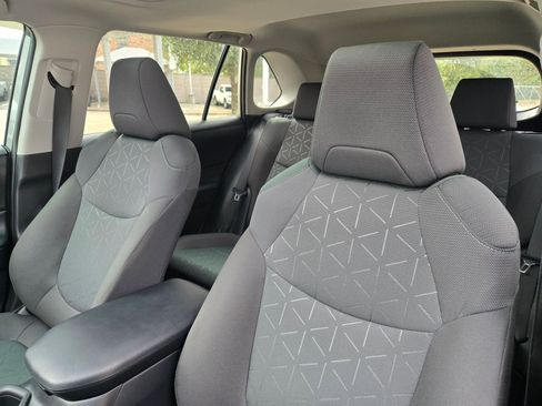 Used 2024 Toyota RAV4 XLE image 9