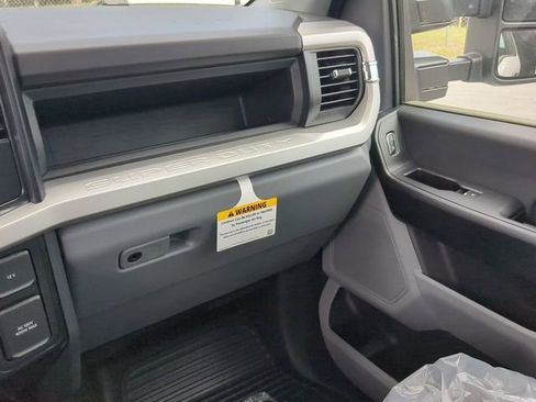 New 2025 Ford F550 4x4 Regular Cab Super Duty image 15