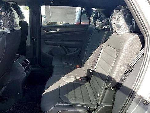 New 2026 Volkswagen Atlas Cross Sport SEL R-Line AWD/4WD image 7