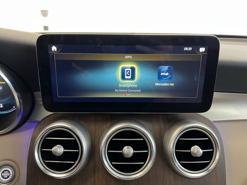 Used 2021 Mercedes-Benz GLC 300 4MATIC image 30