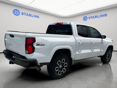 Used 2023 Chevrolet Colorado Z71 w/ Z71 Convenience Package 2 AWD/4WD image 9