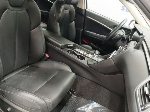 Used 2023 Genesis G70 2.0T image 24