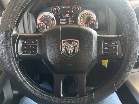 Used 2017 RAM 1500 Lone Star image 33