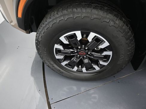 Used 2023 Nissan Frontier PRO-4X w/ Technology Package image 34