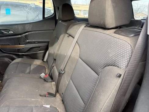 Used 2020 GMC Acadia SLE w/ LPO, Floor Liner Package image 3