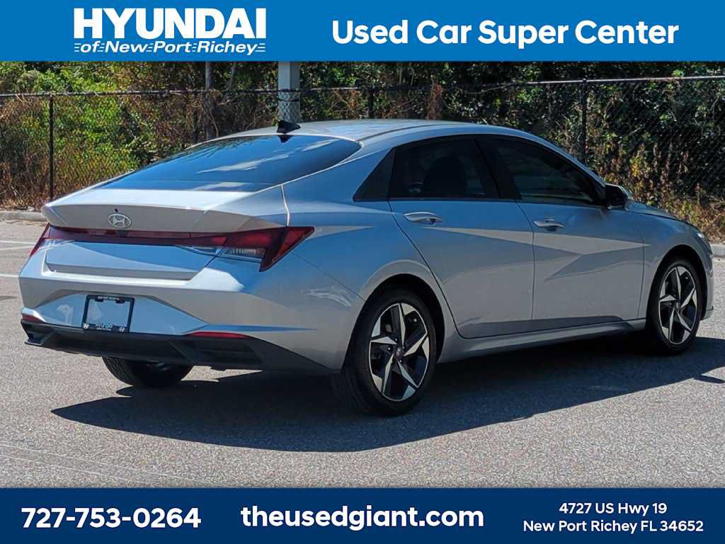 Certified 2023 Hyundai Elantra SEL w/ Convenience Package FWD image 5