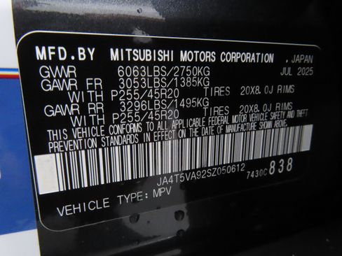 New 2025 Mitsubishi Outlander SE image 26