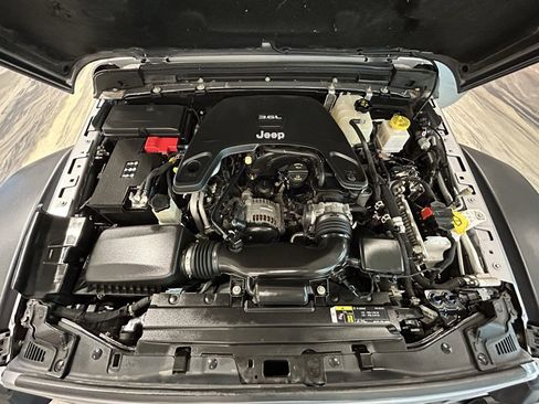 Used 2020 Jeep Gladiator Rubicon w/ Dual Top Group image 57