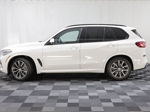 Used 2020 BMW X5 xDrive40i w/ M Sport Package image 4
