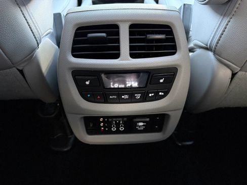 Used 2017 Honda Pilot Elite image 27