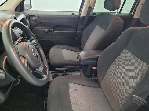 Used 2014 Jeep Patriot Sport image 17