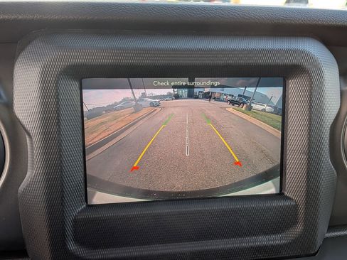 Used 2022 Jeep Wrangler Unlimited Sport image 22