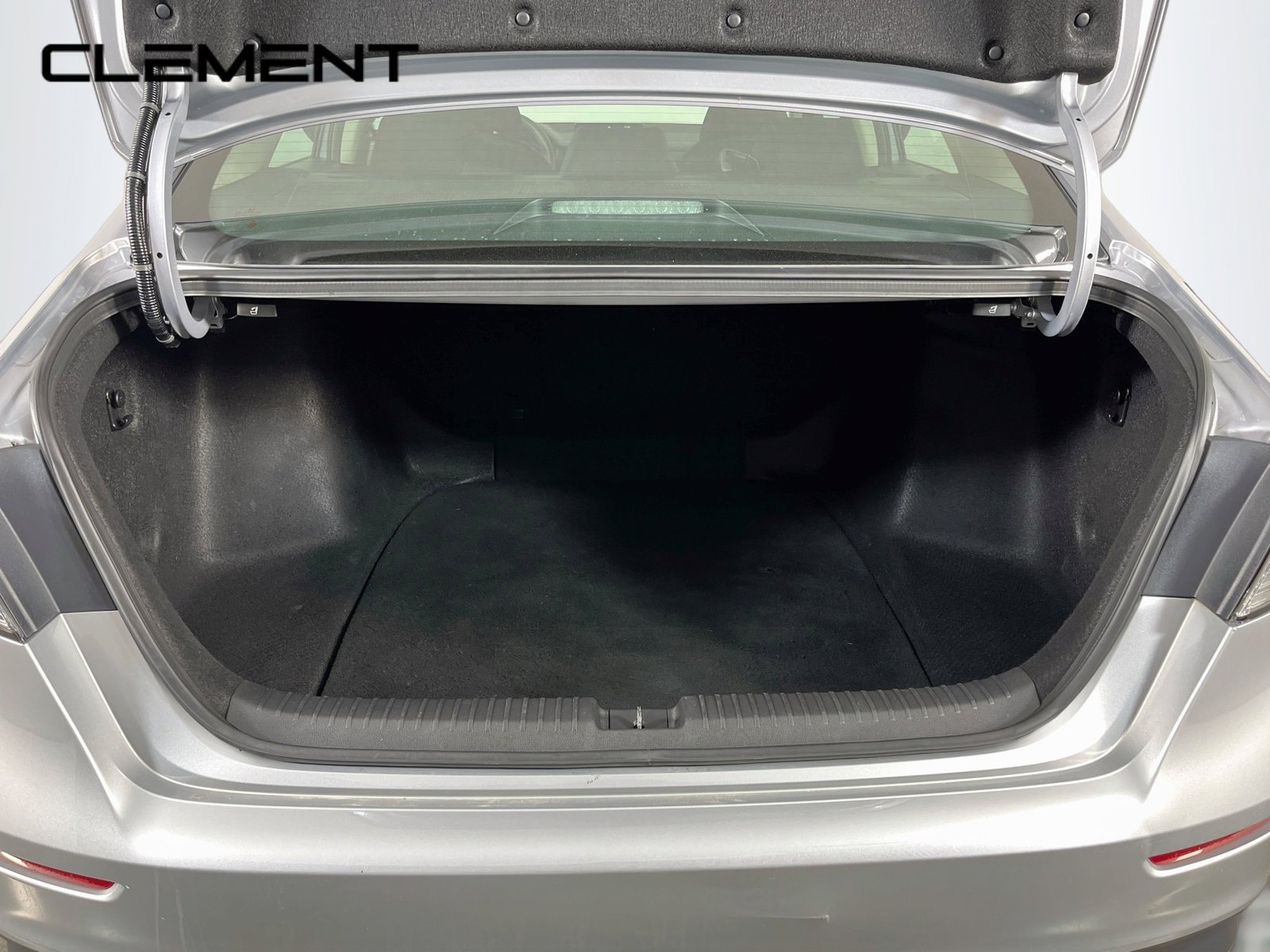 Used 2023 Honda Accord EX image 10
