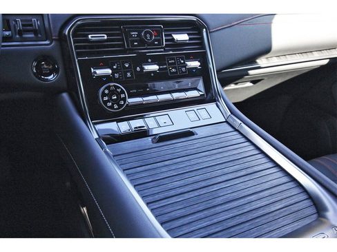 Used 2026 Nissan Armada PRO-4X image 24