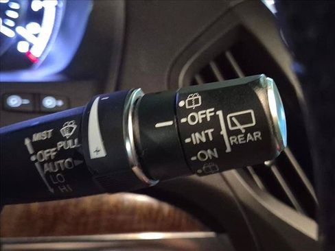 Used 2018 Acura MDX w/ Technology Package FWD image 16