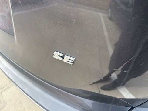 Used 2016 Toyota RAV4 SE image 4