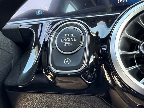 New 2026 Mercedes-Benz GLA 35 AMG 4MATIC image 26
