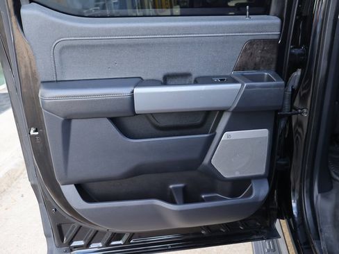 Used 2023 Ford F350 Lariat w/ Lariat Ultimate Package image 21