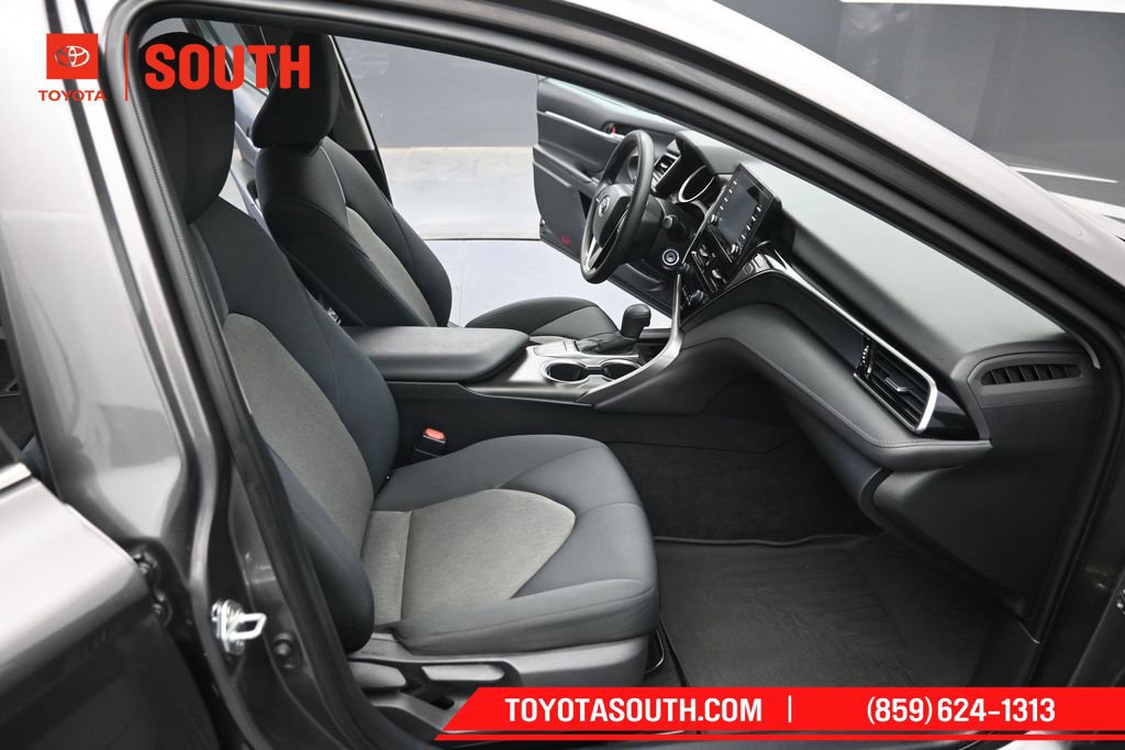 Used 2022 Toyota Camry LE FWD image 28