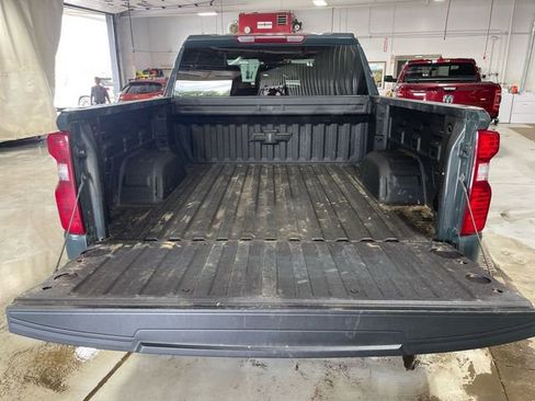 Used 2025 Chevrolet Silverado 1500 Custom Trail Boss AWD/4WD image 22